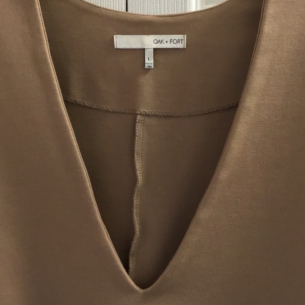 Oak + Fort Camel Boxy V-Neck Top Oversized 3/4 Sleeve Size L - Picture 4 of 8